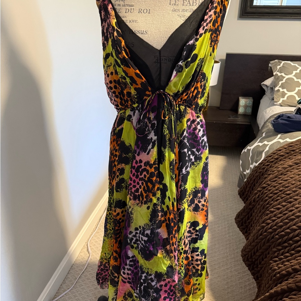 Diane von Furstenberg 100% Silk Beaded Cocktail Dress – Tea Length – Size 4